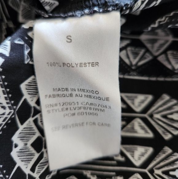 OLIVE & OAK Black White blouse - Picture 3 of 6